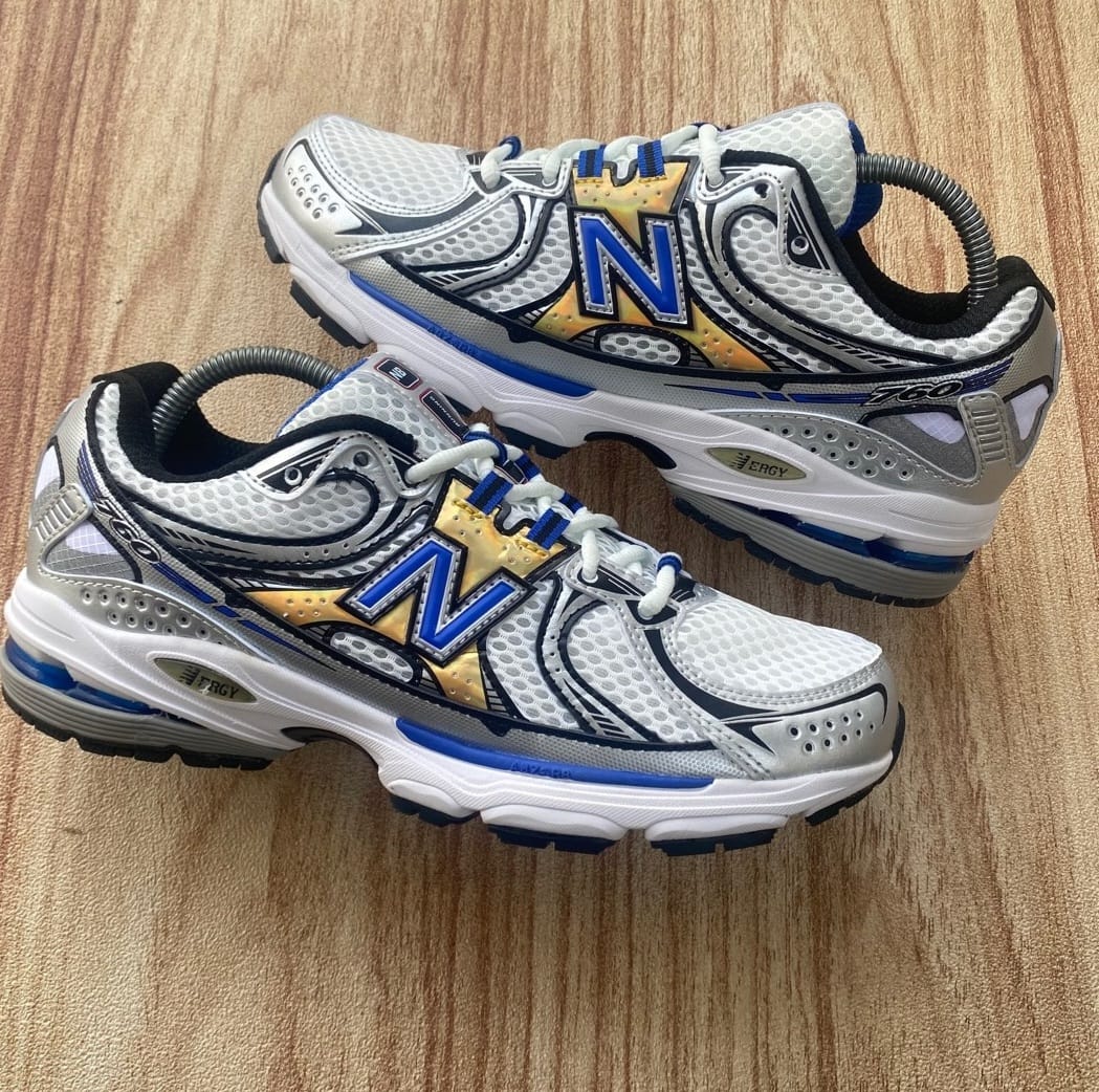 New Balance 740 Gold Accent