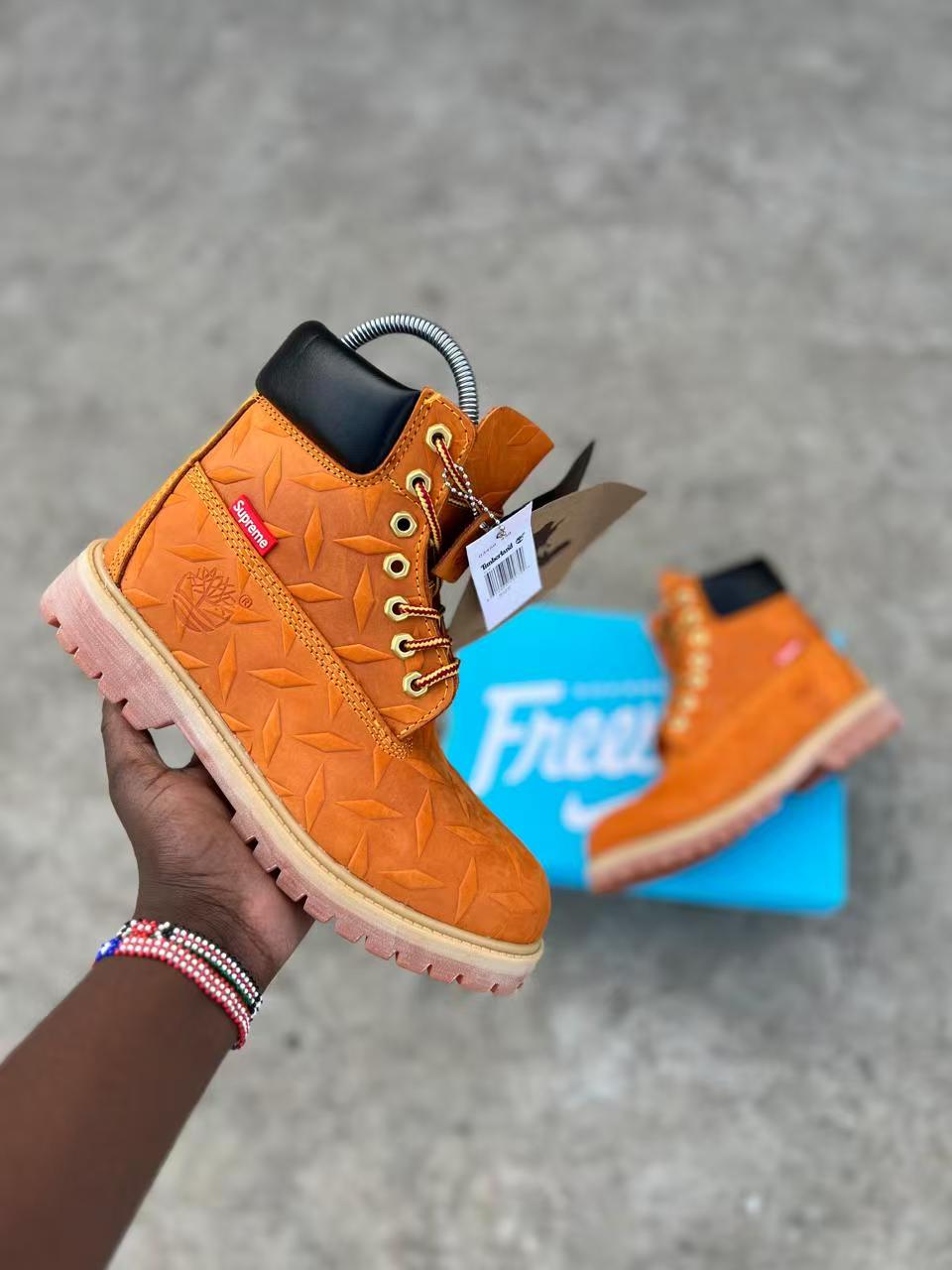 Timberland X Supreme Field Boot