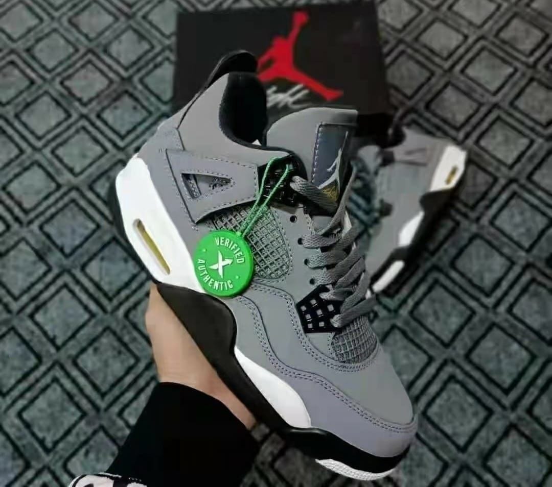 Jordan 4 Cool Grey