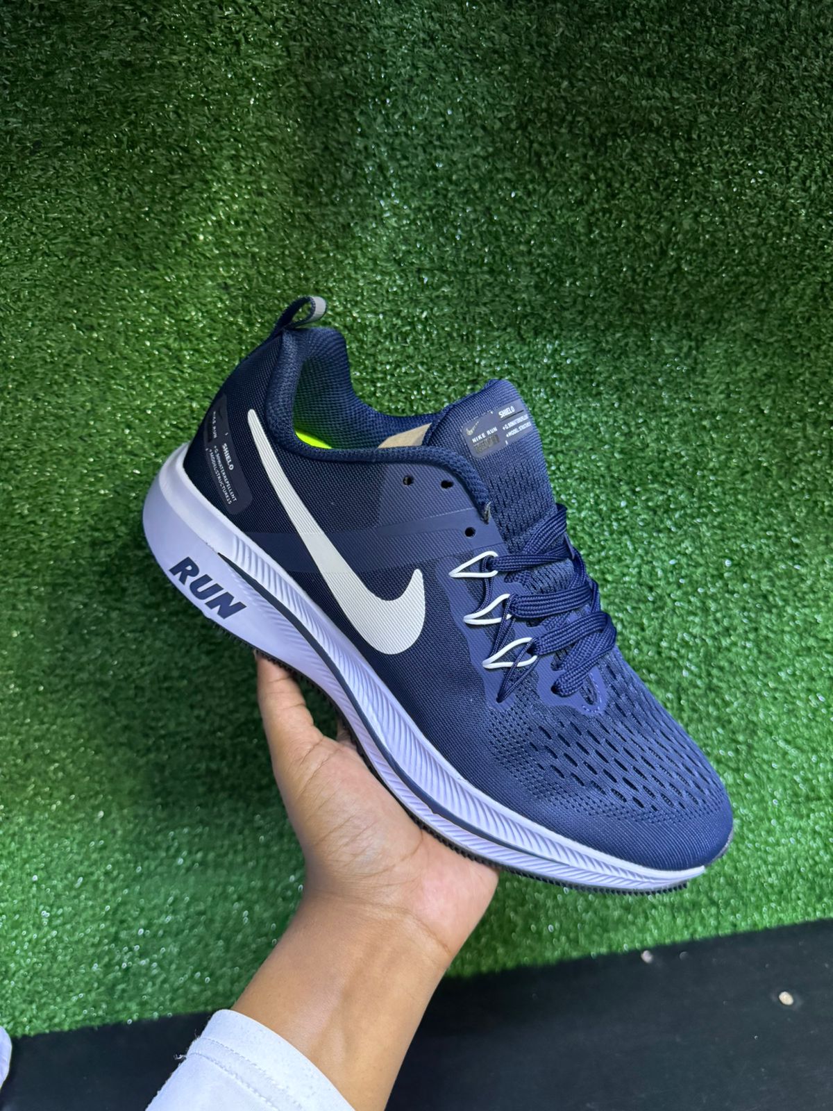 navyblue.jpg